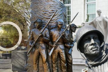 washington dc war memorials memorial day