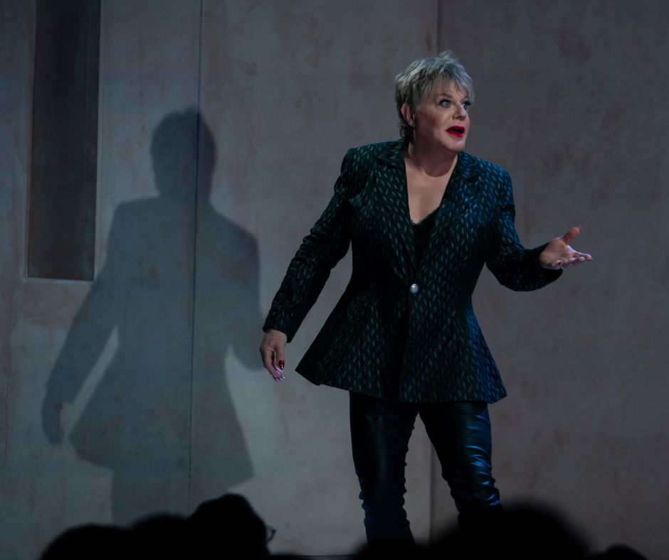 Izzard Brings a Solo Hamlet to DC’s Shakespeare Theatre Company